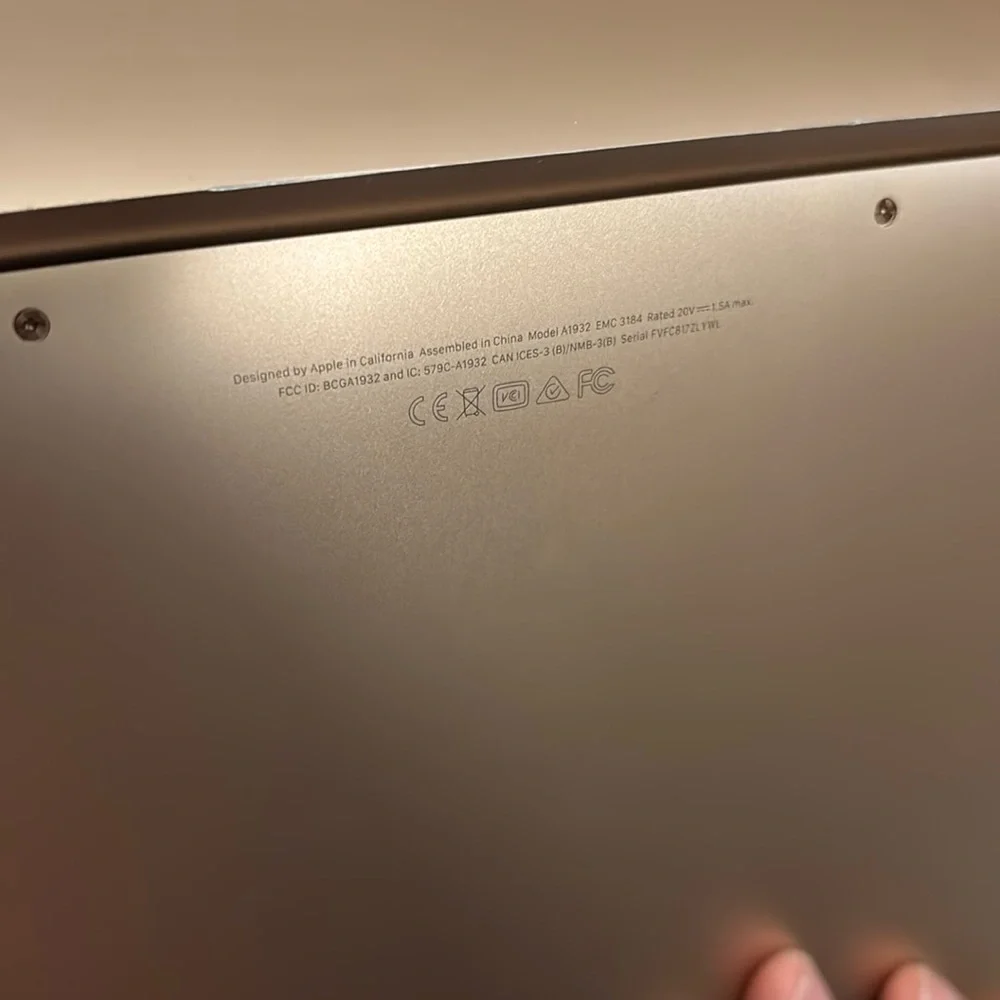 Apple MacBook Air - Gold